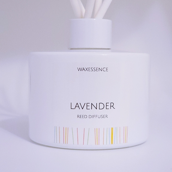 Lavender Reed Diffuser | Essenza Gloss White | Aromatherapy Home Decor - Picture 4 of 5
